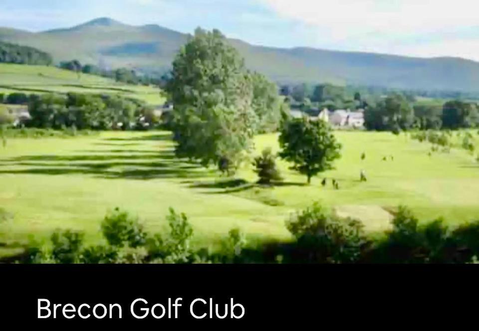 Kookaburra Lodge Brecon Exterior photo